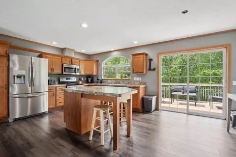 Kitchen - 333 Eagle Dr, Mcgregor, IA 52157 photo 1 of 3