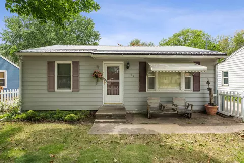 113 Mary Dr, Evansdale, IA 50707