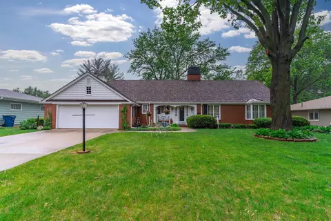 816 Sunrise Blvd, Waterloo, IA 50701
