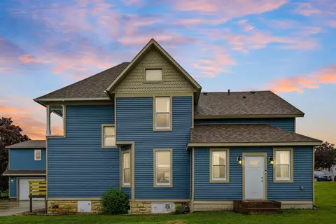 107 Klisart St, Ossian, IA 52161