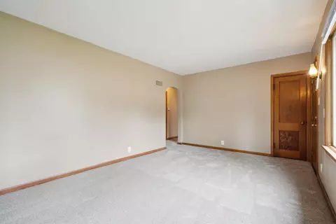 615 Eureka St, Waterloo, IA 50702 photo 7