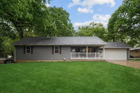 426 Dixie Cir, Evansdale, IA 50707