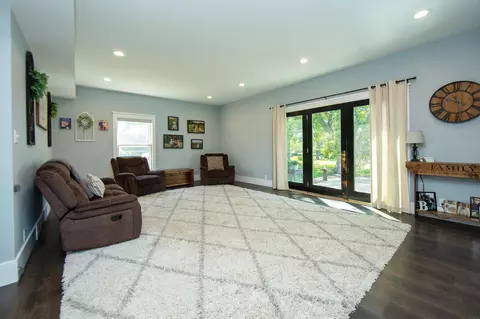 807 W 3rd St, Sumner, IA 50674 photo 7