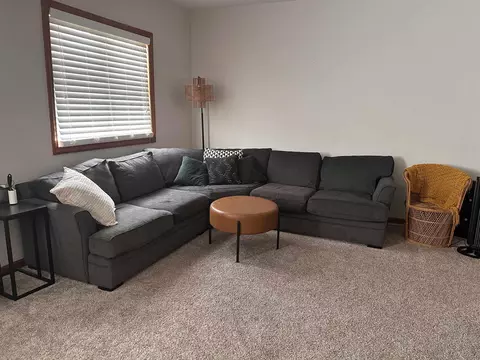 523 E 1 St, Sumner, IA 50674 photo 5