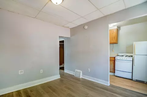 310 E 2nd St, Waterloo, IA 50703 photo 5