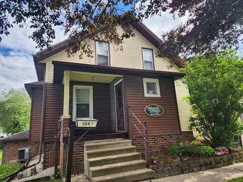 504 SW 3rd Ave, Waukon, IA 52172