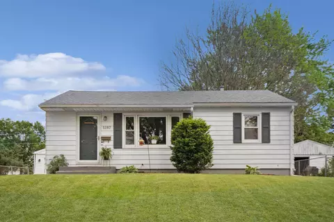 1287 Scott Ave, Waterloo, IA 50701