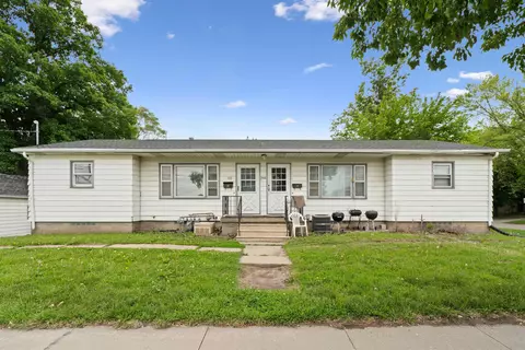 306-308 E Donald St, Waterloo, IA 50703