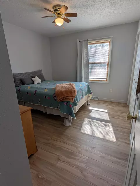 Bedroom - 1105 SW David Dr, Independence, IA 50644 photo 1 of 5