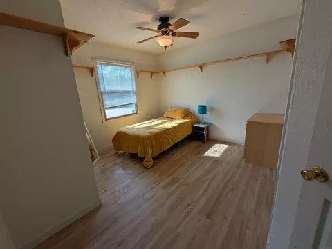 Bedroom - 1105 SW David Dr, Independence, IA 50644 photo 2 of 5