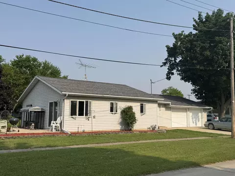 204 N Sheppard St, Ionia, IA 50645