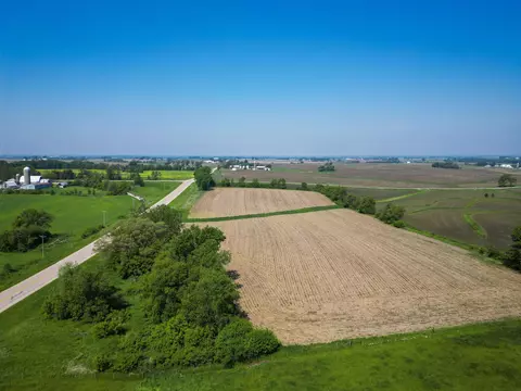 Nnn Old Hwy 9, Waukon, IA 52172