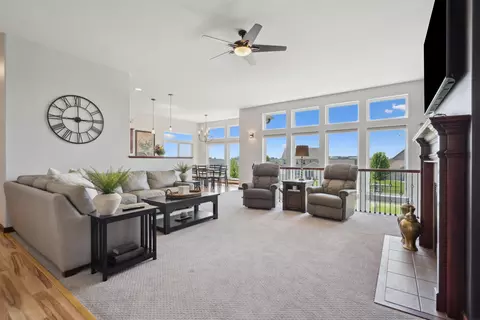 Living - 2816 Pendleton Dr, Cedar Falls, IA 50613 photo 1 of 4