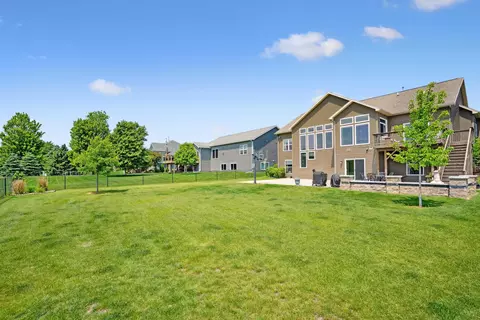 Exterior - 2816 Pendleton Dr, Cedar Falls, IA 50613 photo 6 of 7