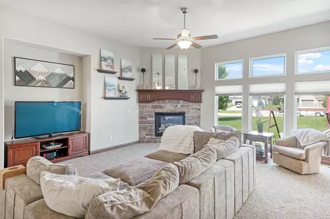 Living - 2602 Pendleton Dr, Cedar Falls, IA 50613 photo 1 of 2