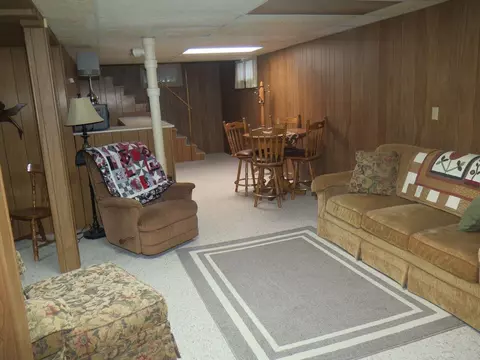 306 E Main St, Decorah, IA 52101 photo 14