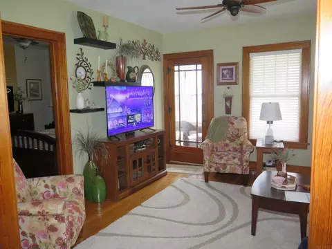306 E Main St, Decorah, IA 52101 photo 10