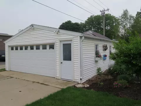 306 E Main St, Decorah, IA 52101 photo 16