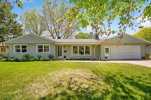 1113 Rachael St, Waterloo, IA 50701