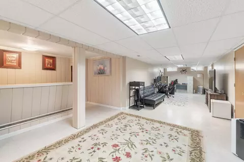 1152 E Ridgeway Ave, Waterloo, IA 50702 photo 14