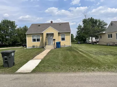 354 Idaho St, Waterloo, IA 50703