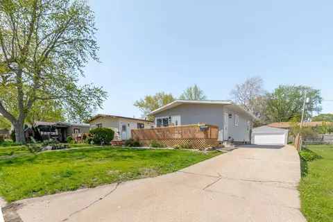 1743 Locke Ave, Waterloo, IA 50702