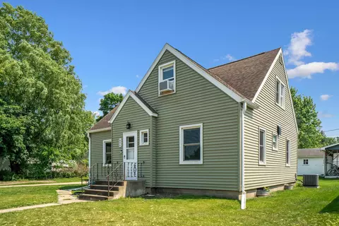 806 3rd St, Reinbeck, IA 50669 photo 3