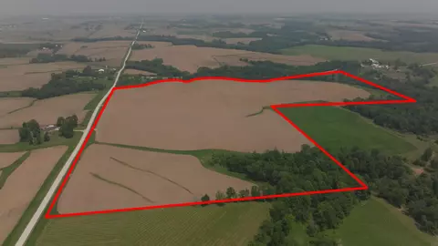 198 Th Ave, Decorah, IA 52101