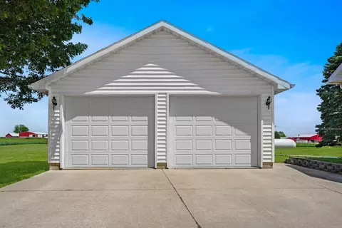 3806 W Gresham Rd, Cedar Falls, IA 50613 photo 20