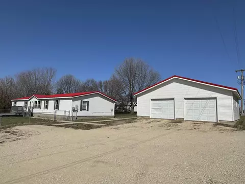 106 Madison, Floyd, IA 50435