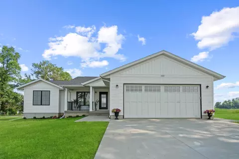 101 275th St, Quasqueton, IA 52326