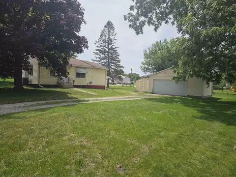1240 Calhoun St, Waterloo, IA 50707