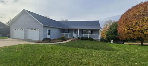 103 Moody Ln, Mcgregor, IA 52157