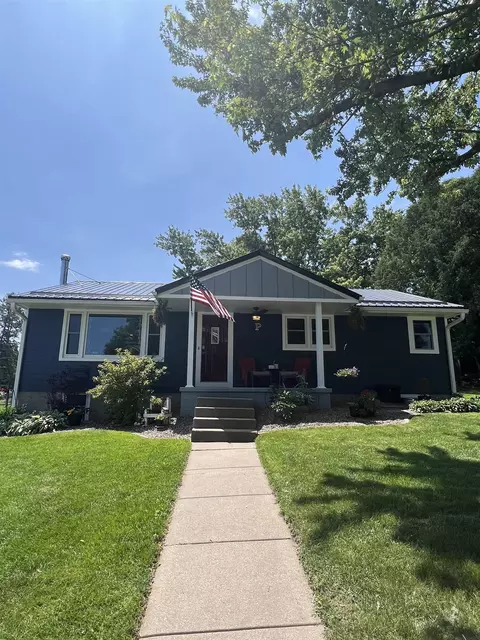 605 Plum St, Decorah, IA 52101