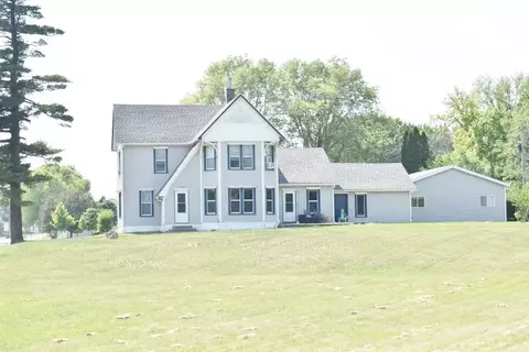 301 Main St W, Fairbank, IA 50629