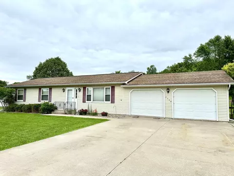 2508 170th Ave, Decorah, IA 52101
