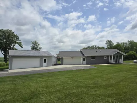 2148 Co Rd W 42 Rd, Decorah, IA 52101
