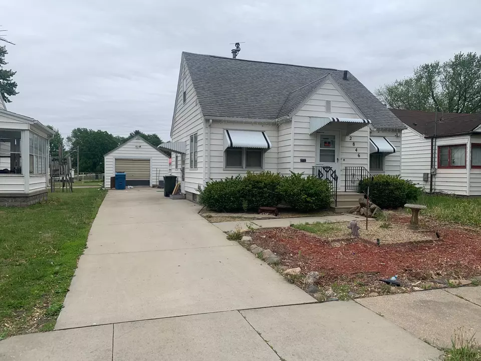  2846 E 4th St, Waterloo, IA 50703 photo 1