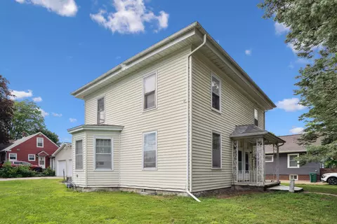 313-315 4th Ave S W, Independence, IA 50644