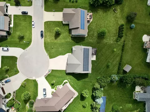 View/Area - 105 Ranchview Ct, Decorah, IA 52101 photo 3 of 5