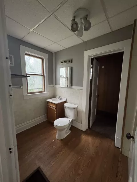 415 E 9th St, Waterloo, IA 50703 photo 6