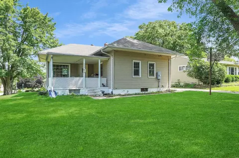 906 Newman Ave, Cedar Falls, IA 50613
