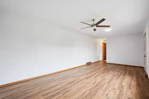 406 E 6th St, Readlyn, IA 50668 photo 12