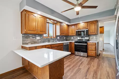 406 E 6th St, Readlyn, IA 50668 photo 6