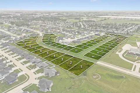 lot15 Ashworth Dr, Cedar Falls, IA 50613