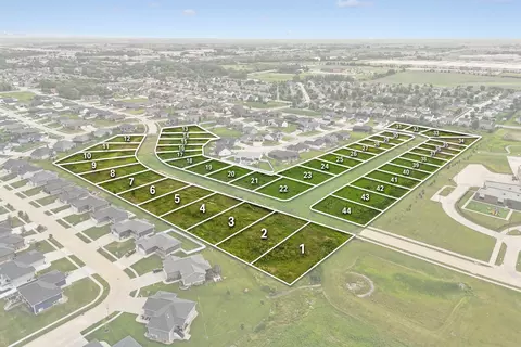 lot22 Ashworth Dr, Cedar Falls, IA 50613