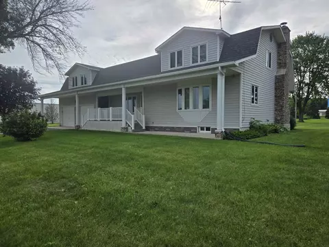 414 Center St, Lime Springs, IA 52155