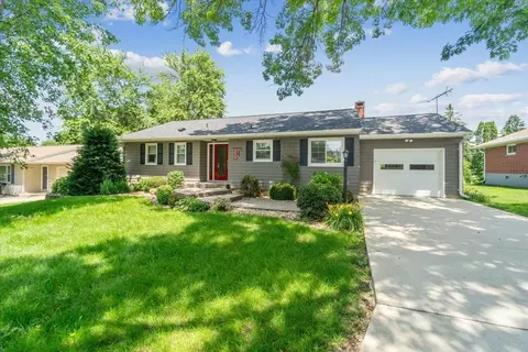 1213 Elm St, Oelwein, IA 50662
