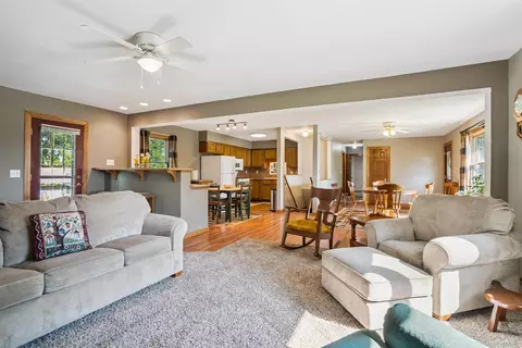 Living - 2004 12th St, Eldora, IA 50627 photo 1 of 2