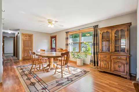 Dining - 2004 12th St, Eldora, IA 50627 photo 1 of 3